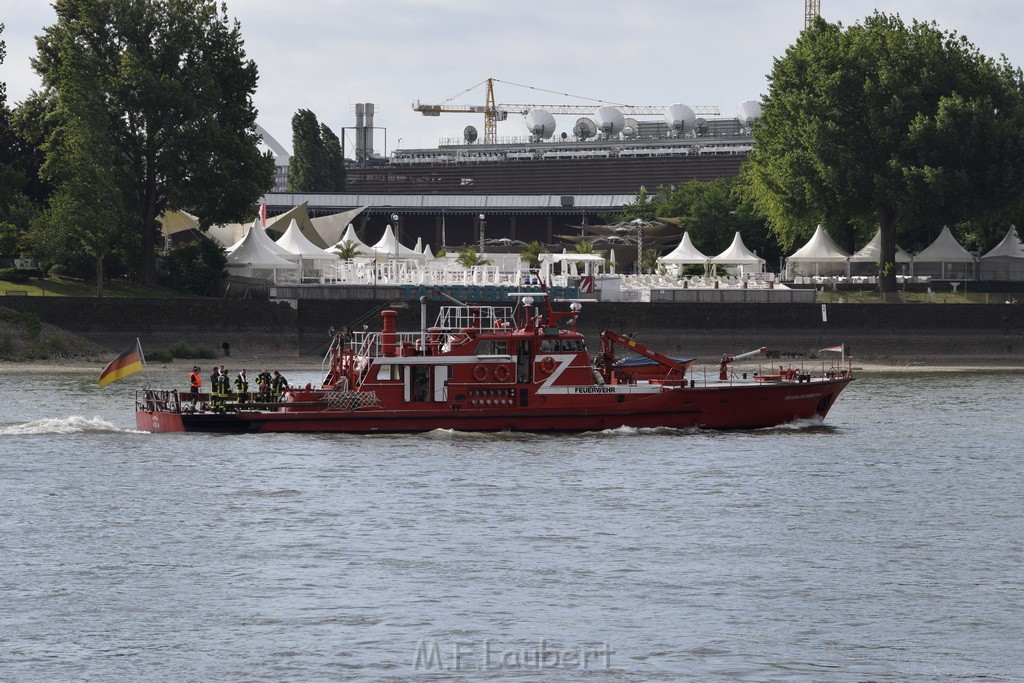 Schiff 1 Koeln in Hoehe der Koelner Zoobruecke P258.JPG - Miklos Laubert